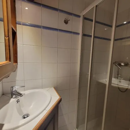 Bellevue 2 - By Care Concierge *